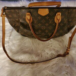 Pre-Owned AUTHENTIC Louis Vuitton  Turenne MM